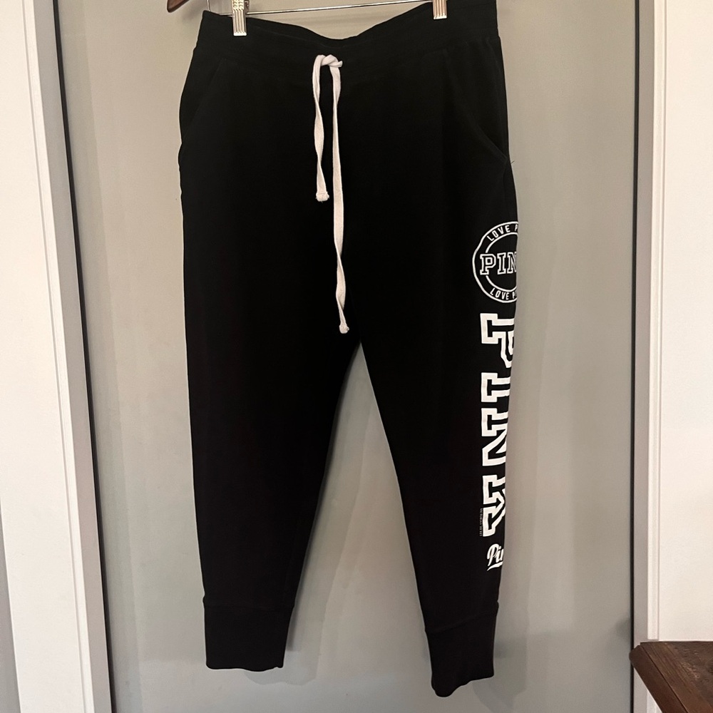 VS pink joggers - Picture 1 of 8